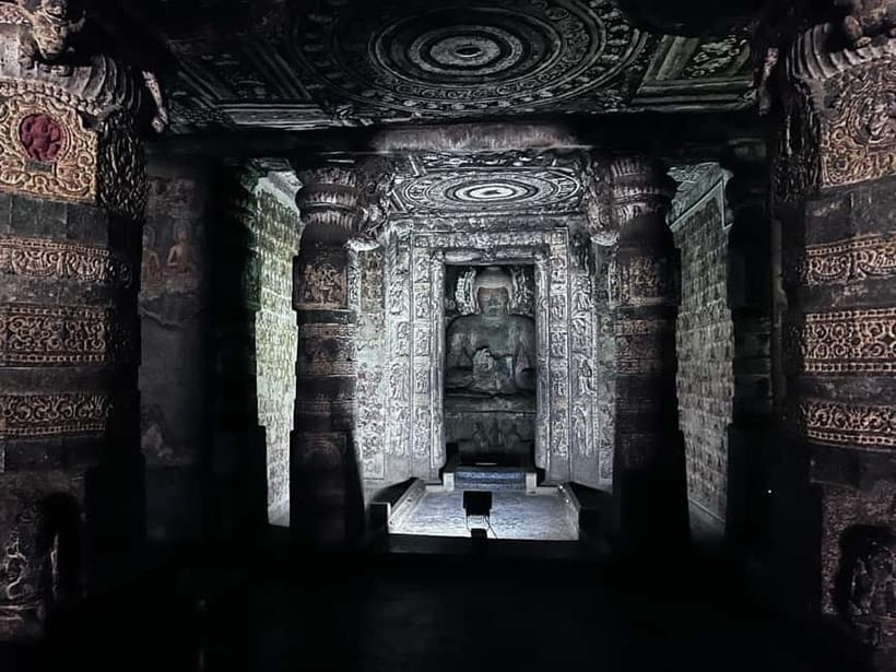 From Aurangabad: Ajanta & Ellora Day Tour with All Inclusion - What to bring and what to watch for