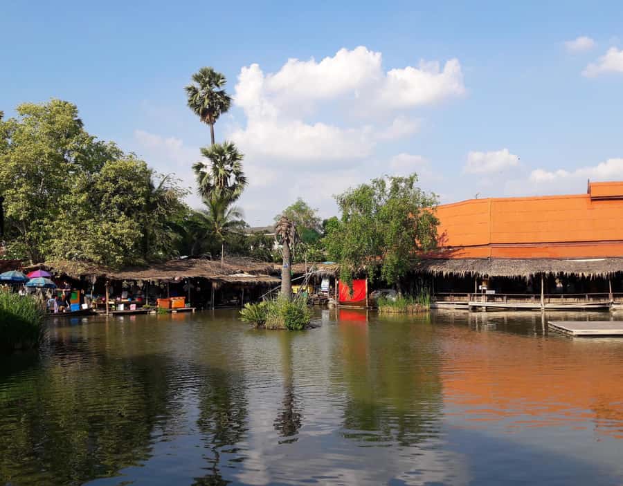 From Bangkok: Private Guided Tour of Ayutthaya’s 6 Temples - Wat Chaiwatthanaram makes the best final stop