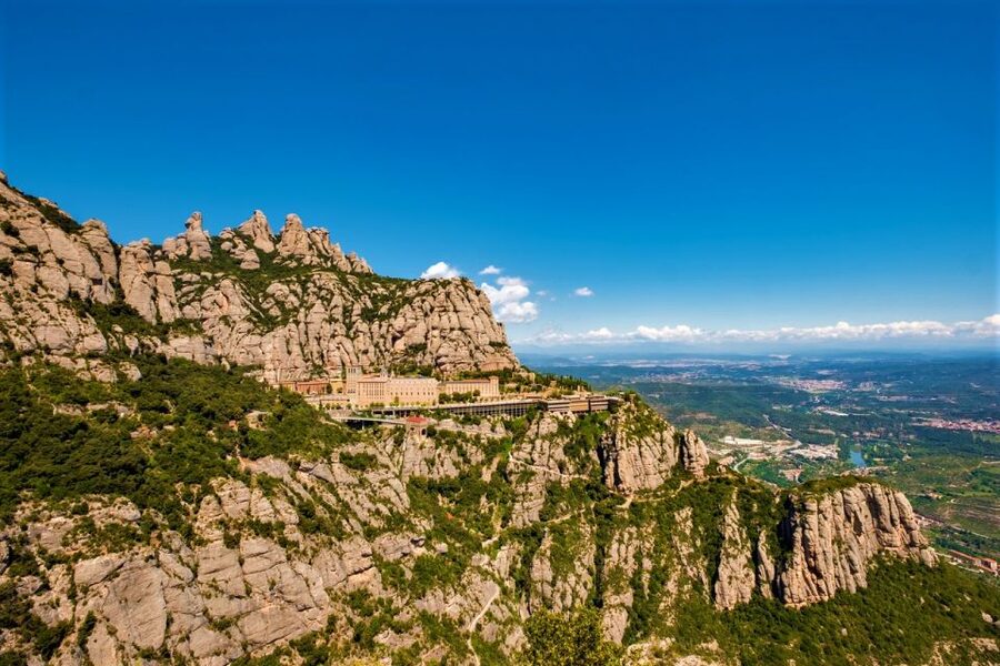 From Barcelona: Montserrat Monastery, Easy Hike, Cable Car - Why Montserrat makes a strong break from Barcelona