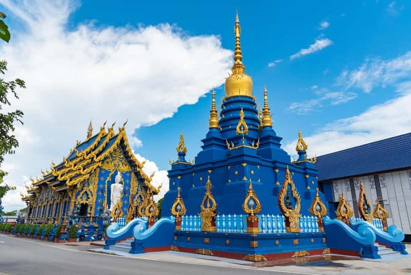 From Chiang Mai : 3 Temples & Golden Triangle with Lunch - Mae Khachan hot springs: a short roadside break