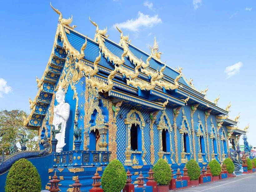 From Chiang Mai: Chiang Rai Famous Temples Guided Tour - Who will enjoy this tour most