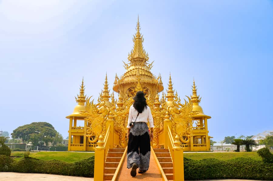 From Chiang Mai: Chiang Rai Temples Tour - Maekhachan Hot Spring, a useful first pause