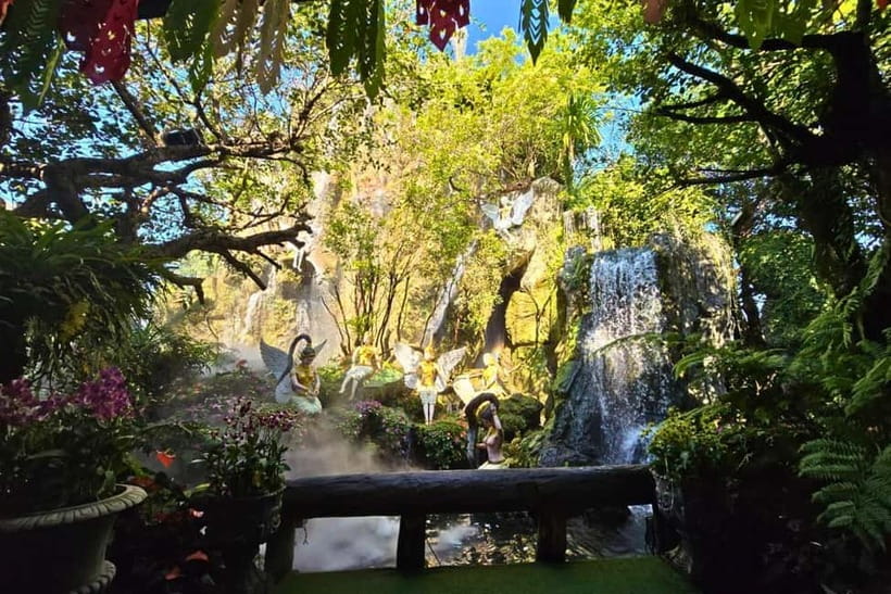 From Chiang Mai: White Temple, Blue Temple & Black House - The long road from Chiang Mai to Chiang Rai
