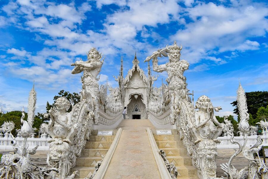 From Chiang Rai: Famous Temples and Golden Triangle Day Tour - Blue Temple and Chiang Rai’s bold colors