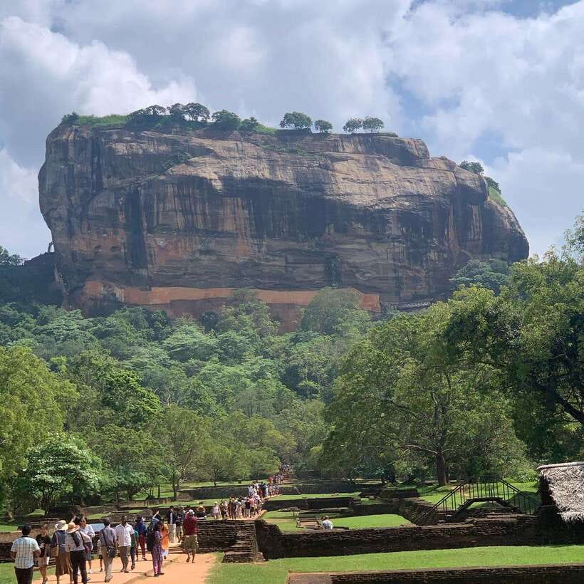 From Colombo: Sigiriya Rock, Dambulla & Minneriya 4x4 Safari - Why the private vehicle helps