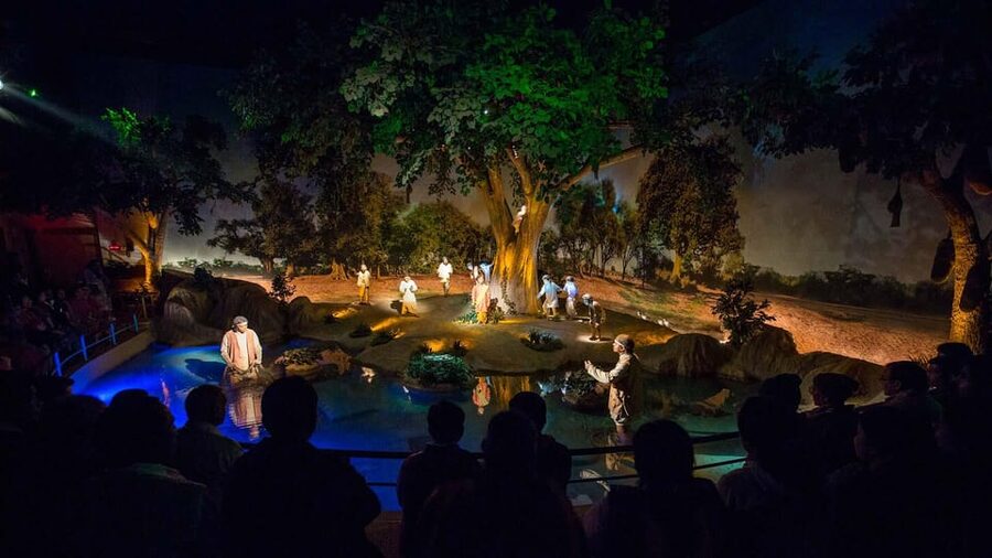 From Delhi: Akshardham Exhibition and Sahaj Anand Water Show - Is $8 good value for this Akshardham visit?
