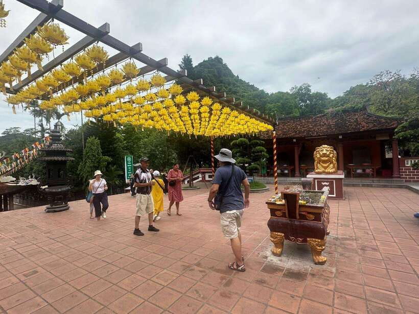 From Hanoi: Full-Day Perfume Pagoda Group Tour with Lunch - The Yen Stream boat ride