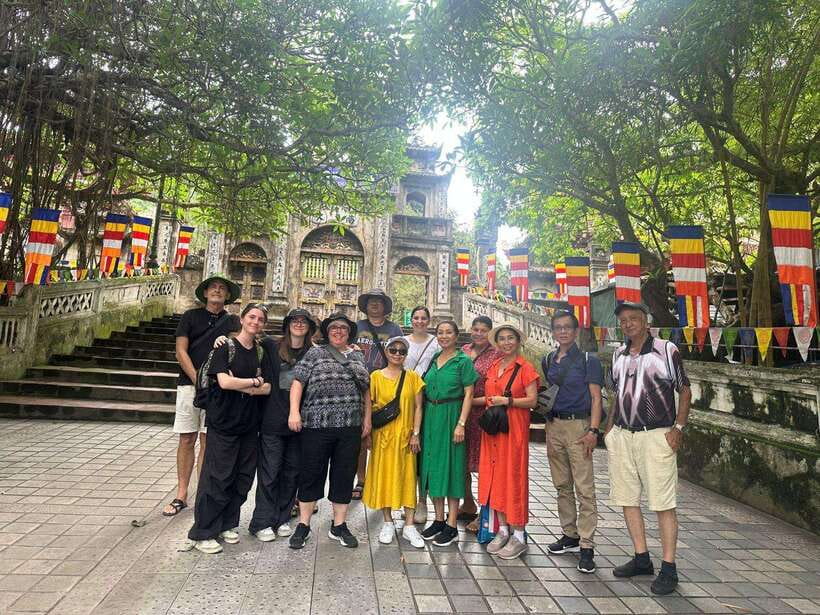 From Hanoi: Full-Day Perfume Pagoda Group Tour with Lunch - Lunch after the mountain visit