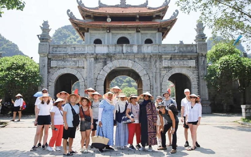 From Hanoi: Ninh Binh Boat Ride, Mua Cave Hike, Temple Visit - Who Should Book This Day Trip
