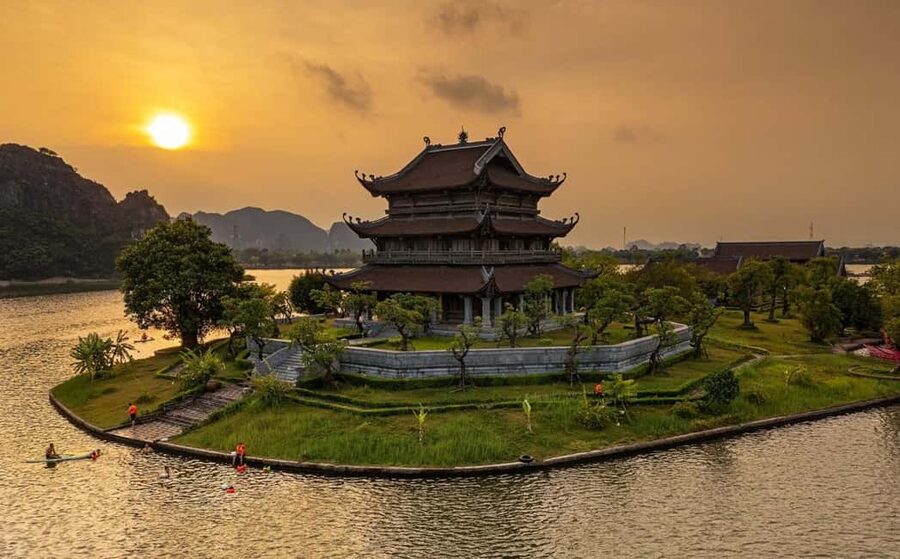 From Hanoi: Trang An Eco-tourism & Bai Dinh pagoda full day - The morning ride from Hanoi to Bai Dinh