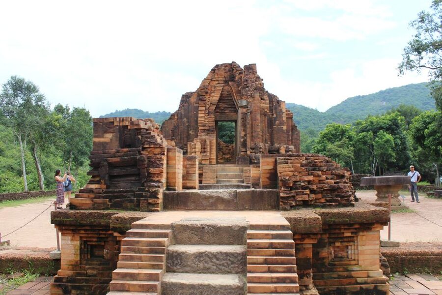 From Hoi An: Day Tour of My Son Temples and Marble Mountain - Lunch as the midday pause