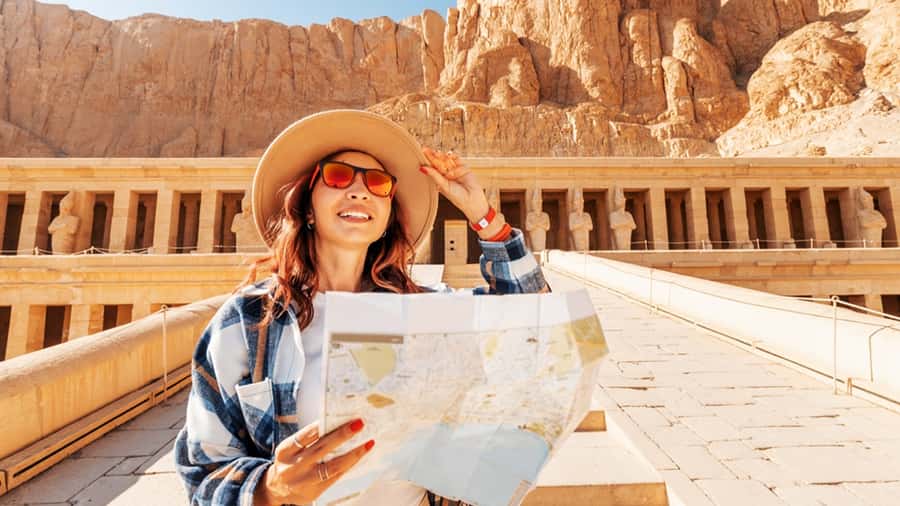 From Hurghada: Luxor Private Day Trip with Temple Tickets - Hatshepsut Temple and the story of a female pharaoh