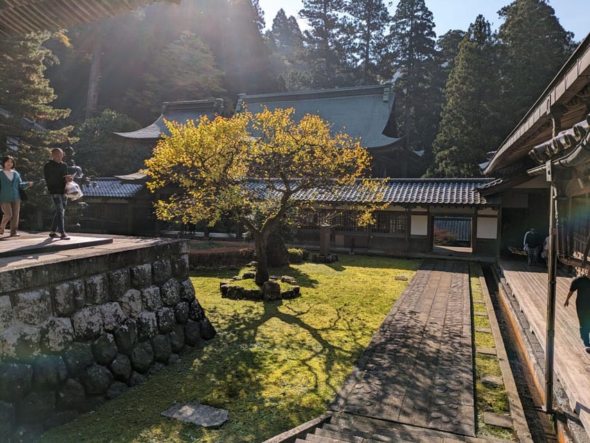 From Kanazawa: Eiheiji Buddhist Temple & Fukui Castle Town - Zuigenji and the rooms carried from Fukui Castle