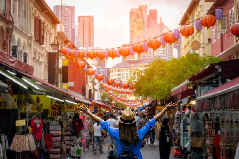 From Kuala Lumpur: Batu Caves Cultural Temple Tour - Chinatown, food stalls, and bargaining time
