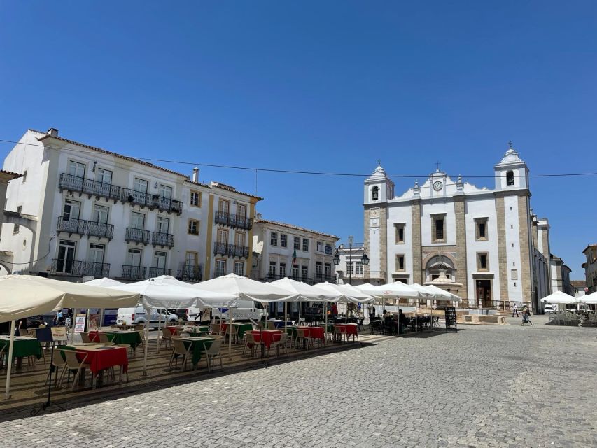 From Lisbon: Évora, Chapel of Bones, & Roman Temple Tour - The Chapel of Bones: memorable, macabre, and not for everyone