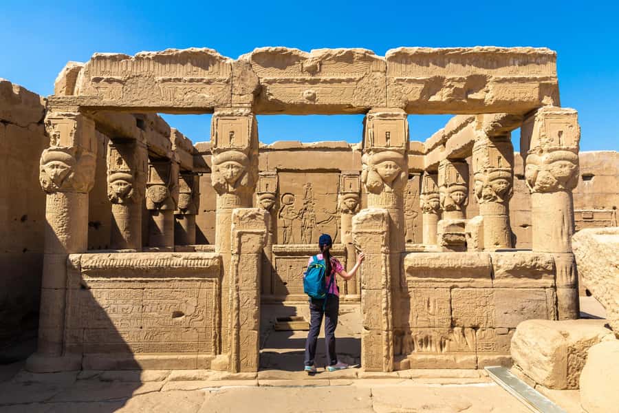 From Luxor: Day Trip to Dendera & Abydos Temples with Guide - Dendera’s Temple of Hathor and its surviving color