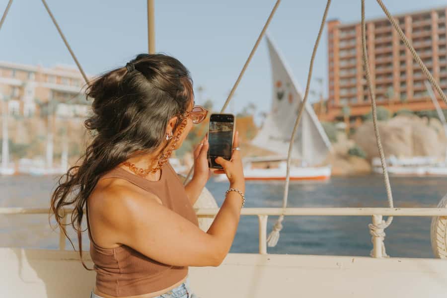 From Luxor: Dendera Temple All-Inclusive Tour & Felucca Ride - What $60 gets you