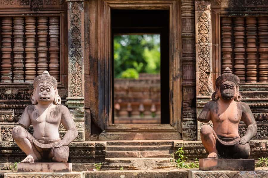 From Siem Reap: Banteay Srei Temple & Grand 5 Temple Tour - Preah Dak Village and a taste of local life