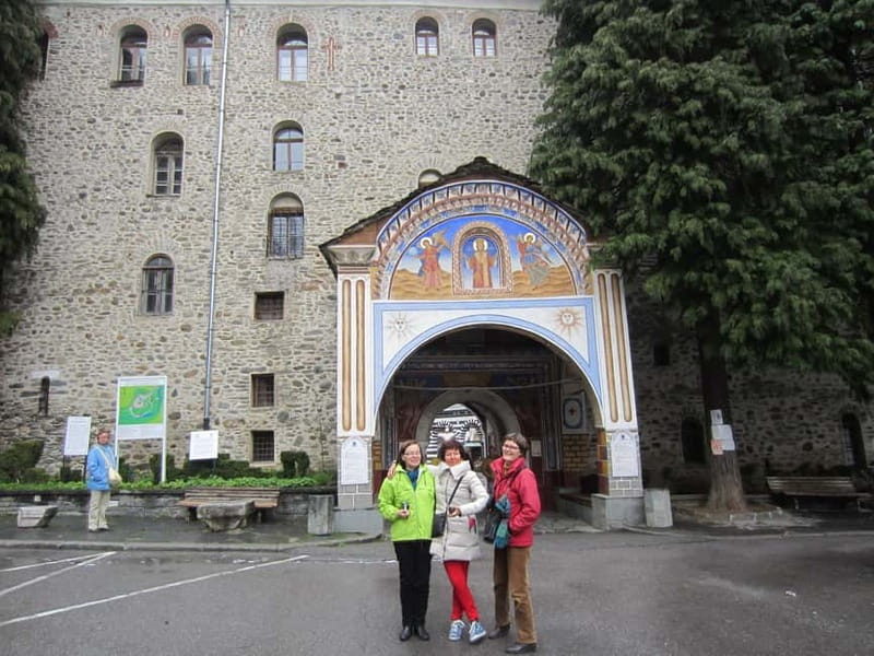 From Sofia: Rila Monastery UNESCO Site & Outdoor Mineral Spa - Sapareva Banya and the Aqua Club Kotvata pools
