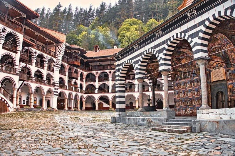 From Sofia: The Seven Rila Lakes & Rila Monastery Day Tour - The essential points at a glance