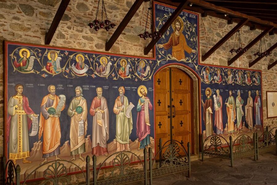 From Thessaloniki: Train Trip to Meteora & Monastery Tour - Why Meteora works as a day trip from Thessaloniki