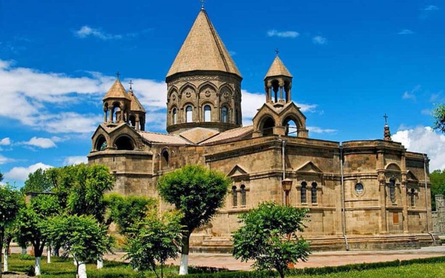 From Yerevan: Echmiadzin cathedral and Zvartnots temple - Key points to know before you go