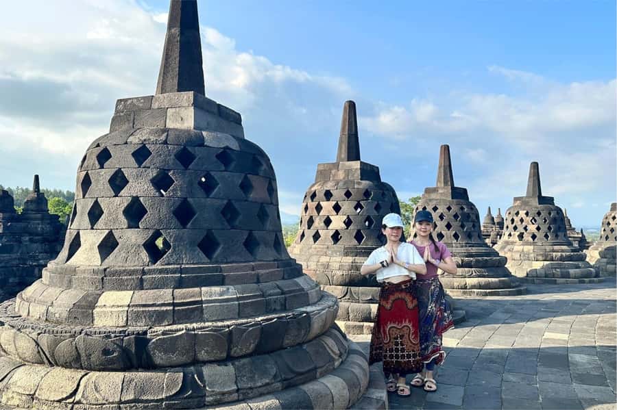 From Yogyakarta: Borobudur Sunrise Half Day Tour with Pickup - Who should book this morning tour?