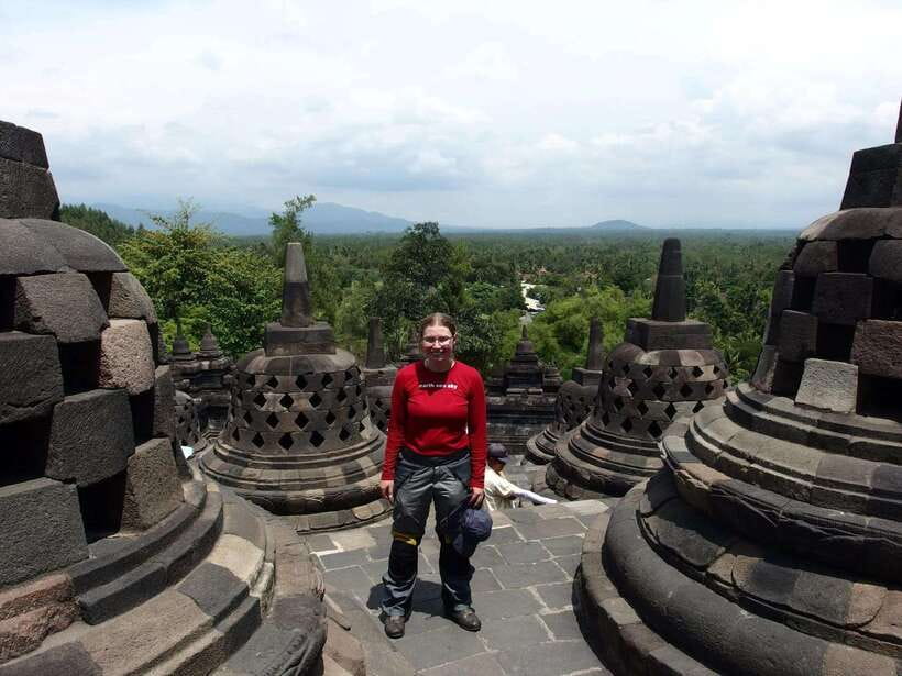From Yogyakarta: Borobudur Trip with Guided Tour Options - Understanding the two entrance options