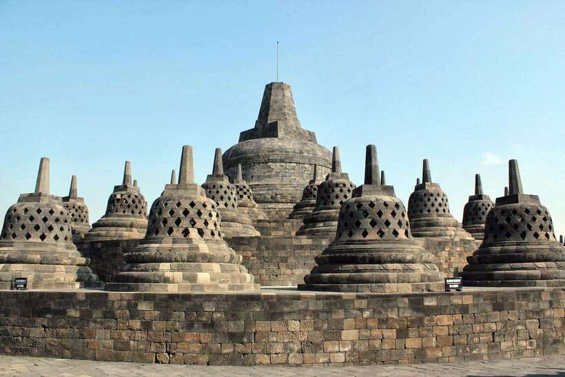 From Yogyakarta: Borobudur Trip with Guided Tour Options - Leaving Yogyakarta by van