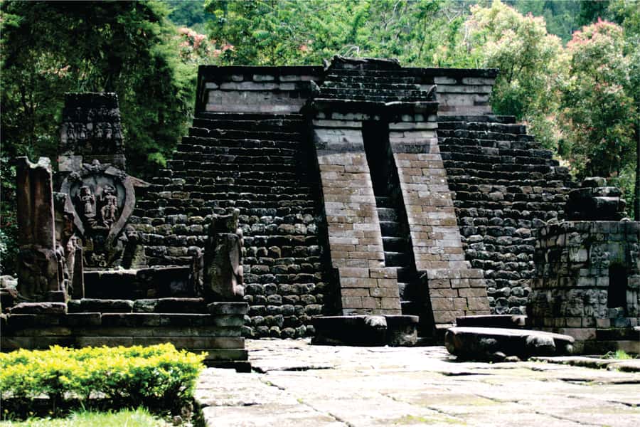 From Yogyakarta: Cetho, Sukuh Erotic Temple and Solo City - The three-hour road to Cetho and Sukuh
