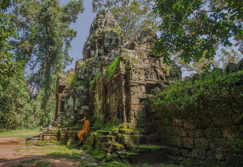 Full-Day Angkor Wat Sunrise and Sunset Private Tour - Pre Rup and the temples of the Small Circle