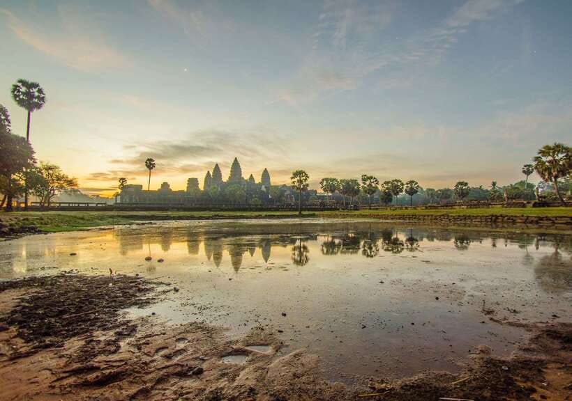 Full-Day Angkor Wat Sunrise and Sunset Private Tour - Angkor Wat after the crowds begin