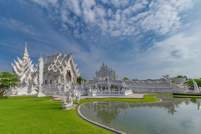 Full Day Chiang Rai 3 Temples White, Blue,Big Bhudha Temples - Buffet lunch and the middle of the day