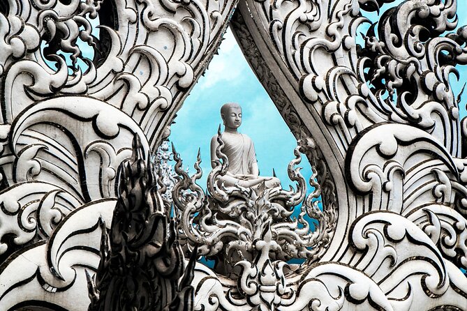 Full-Day Chiang Rai Temples Tour from Chiang Mai with Hot Spring - The 7:00 am start and the long road north