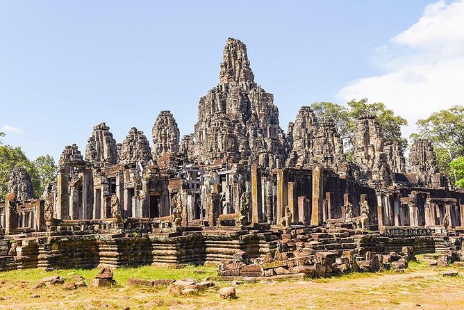 Full-Day Temples of Angkor Small Group Tour - The early start and the road to Angkor Wat