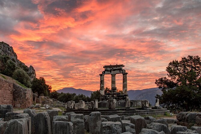 ''Full-Day Tour of Delphi-Byzantine Monastery of Hosios Loukas'' - Leaving Athens for Livadia