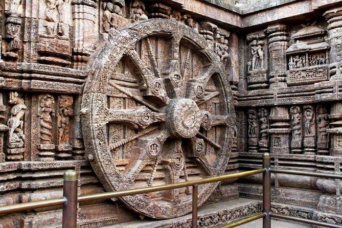 Full Day Tour of Konark Temple and Puri - What the private format really adds