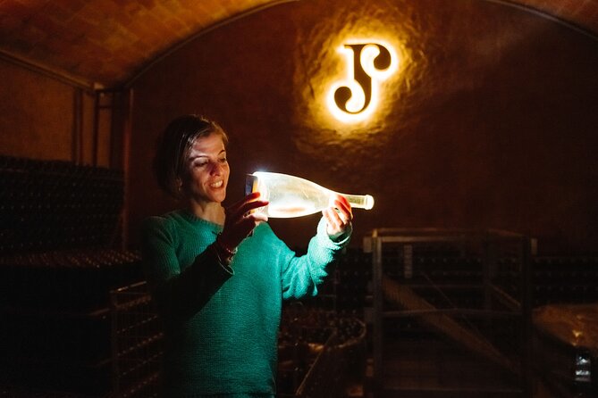 Full-Day Trip Barcelona to Montserrat Monastery & Cava Winery - Lunch in the vineyard, served after 1pm