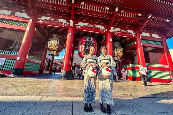 Full Tokyo: Meiji Shrine, Imperial Palace, Asakusa & Skytree - A quiet hour at Meiji Shrine