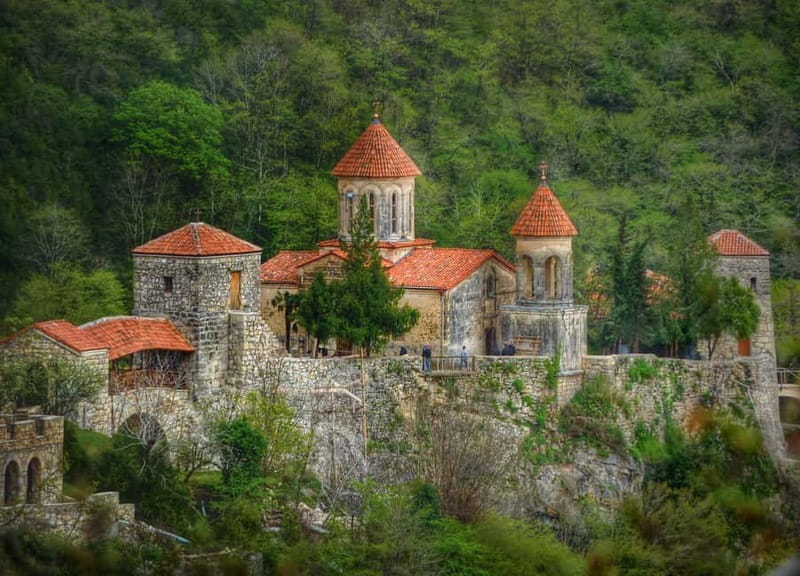 Gelati Monastery, Motsameta Monastery & Bagrati Cathedral - Three Georgian monuments in one compact morning