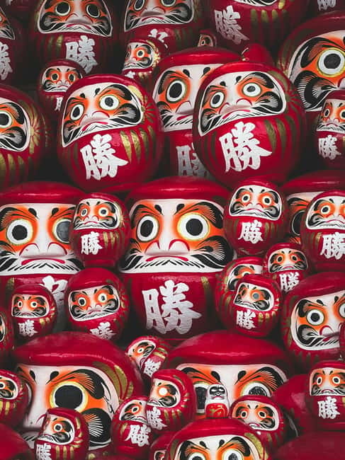 Get to know Minoo from Osaka. Katsuoji Temple, Ryuanji Waterfall and Ryuanji Temple - Katsuoji Temple and its field of darumas