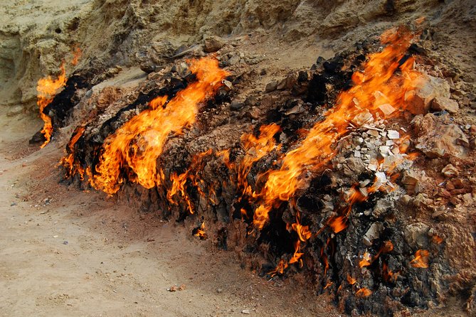 Gobustan & Mud, Fire Temple, Burning Mountain (Group & Private) - Yanardag, the Burning Mountain
