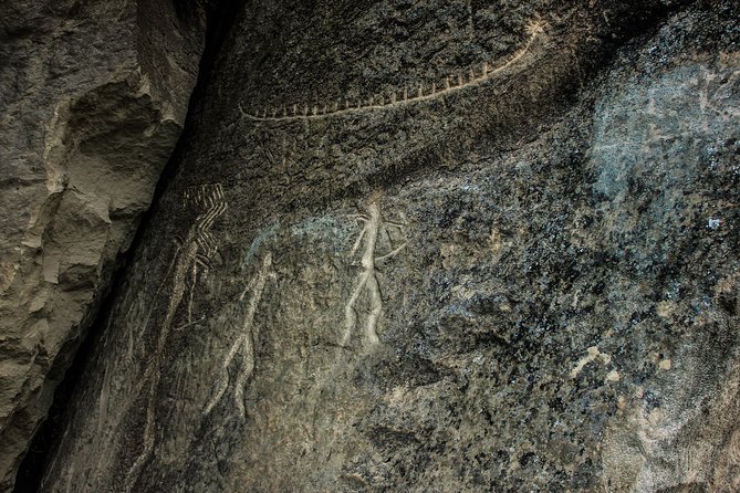 Gobustan, Mud volcanoes, Fire temple, Fire mountain GROUP TOUR - Why this four-stop day trip works