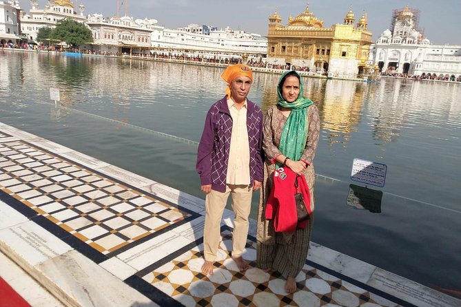 Golden Temple and Wagah Border Private Tour with Punjabi Lunch - Waiting for the Wagah Border ceremony