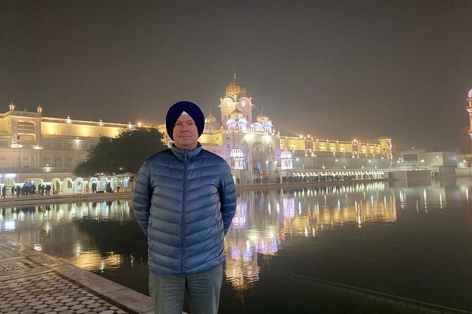 Golden Temple Night Ceremony and Light Visit Tour with Pick-Drop - Starting from the Partition Museum at 8:30 pm
