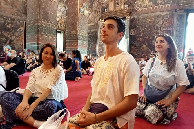 Grand Palace & Temples of Bangkok with experienced guide - Choosing the best time and preparing for the heat