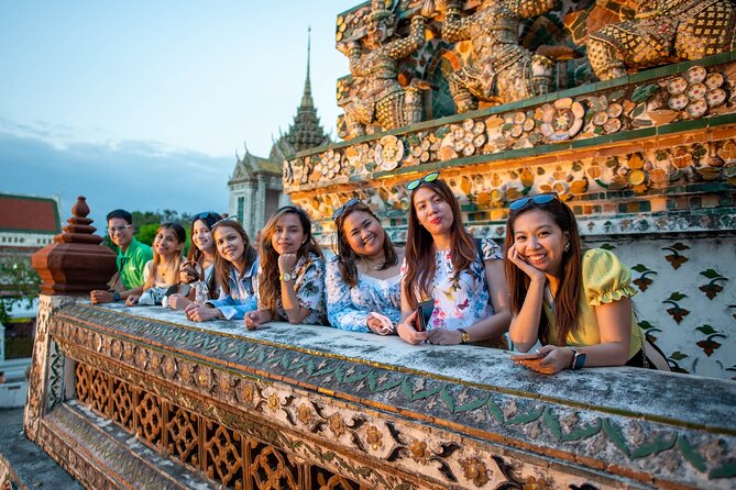 Grand Palace & Wat Arun Immersive Guided Walking Tour 3-Hour - Wat Arun and its mosaic-covered central chedi