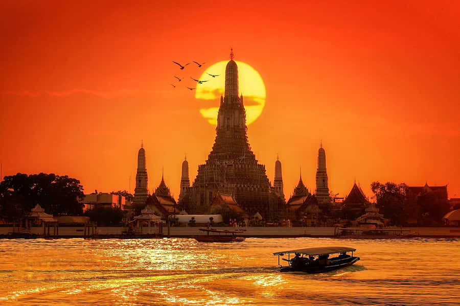 Grand Palace, Wat Pho, and Wat Arun: Guided Tour in Spanish - Key points to know before you book