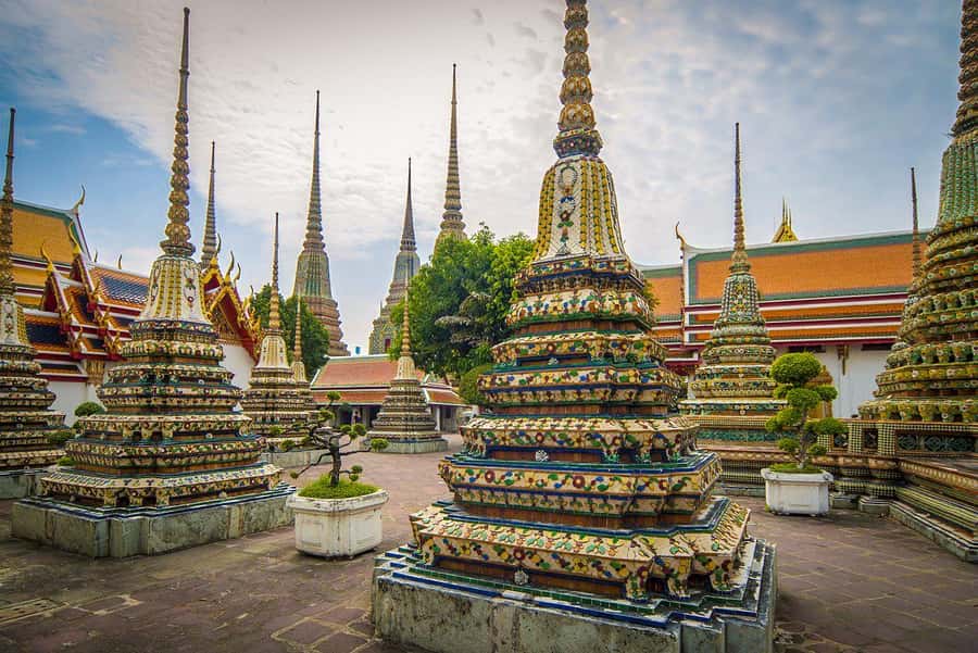 Grand Palace, Wat Pho, and Wat Arun: Guided Tour in Spanish - Should you book it?