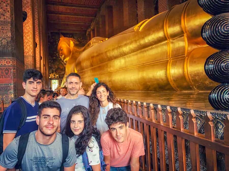Grand Palace, Wat Pho, and Wat Arun: Guided Tour in Spanish - Why this temple route works so well
